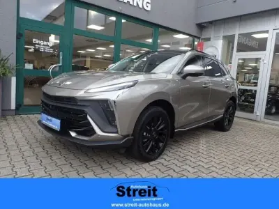 Neu DFSK Forthing 5 177 PS (130 kW) 2026 Grau SUV