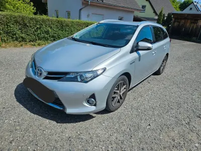 Gebraucht Toyota Auris Touring Sports 136 PS (100 kW) 2016 Silber Kombi