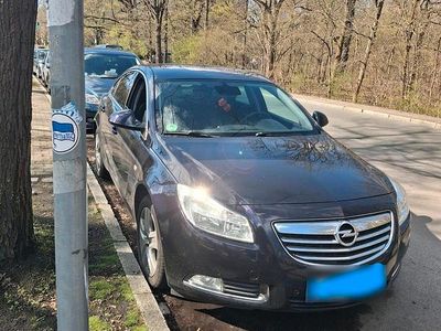 Gebraucht Opel Insignia 140 PS (102 kW) 2013 Blau Limousine
