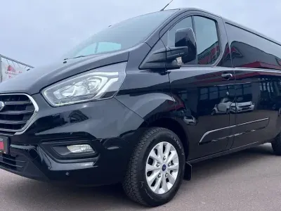 Gebraucht Ford Transit Custom Limited 170 PS (125 kW) 2018 Schwarz Van / Kleinbus