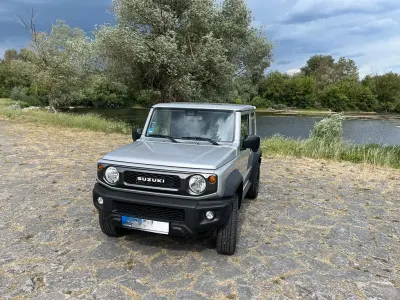 Gebraucht Suzuki Jimny 102 PS (75 kW) 2023 Silber SUV