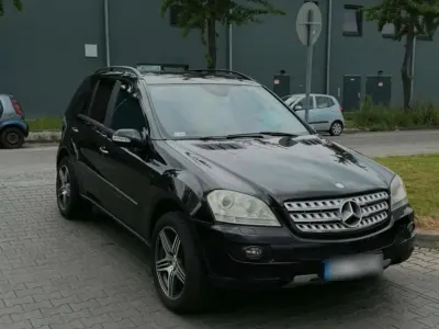 Gebraucht Mercedes ML350 224 PS (164 kW) 2007 Schwarz SUV
