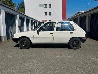Usado Peugeot 205 60 HP (44 kW) 1992 Branco Citadino