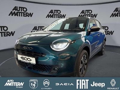 Neu Fiat 600 Business 110 PS (80 kW) 2025 Mare grün SUV