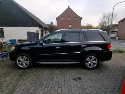 Gebraucht Mercedes GL450 306 PS (225 kW) 2011 Schwarz SUV