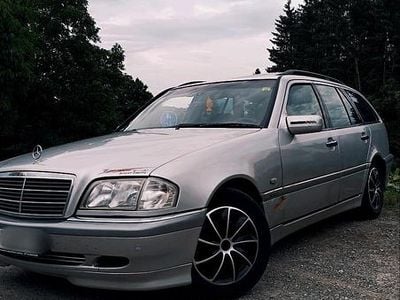 Mercedes C200