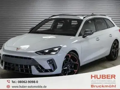 Gebraucht Cupra Leon VZ 333 PS (244 kW) 2025 Glacial white metallic (2y) Kombi