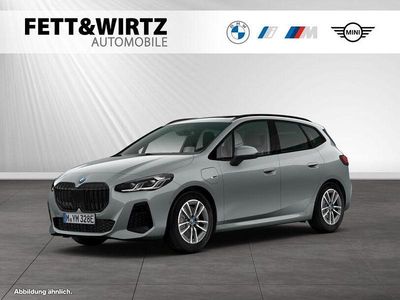 Gebraucht BMW 225 Active Tourer M Sport 245 PS (180 kW) 2023 Skyscraper grau Van / Kleinbus