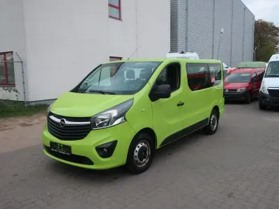 Second-hand Opel Vivaro 95 CP (69 kW) 2018 Verde Monovolum