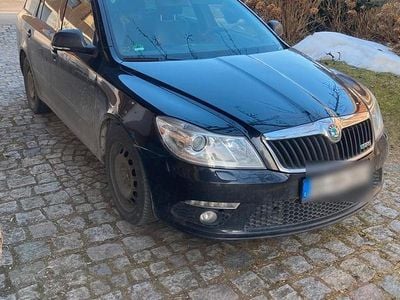 Schwarz Gebraucht 2013 Skoda Octavia vRS Kombi | 6.400 € (Superpreis)