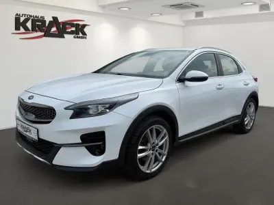 Gebraucht Kia XCeed Spirit 140 PS (102 kW) 2021 (hw2) deluxe white m SUV
