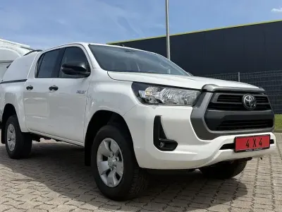 Gebraucht Toyota HiLux 150 PS (110 kW) 2023 Weiß Pickup