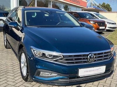Gebraucht VW Passat Business 150 PS (110 kW) 2021 Blau Kombi