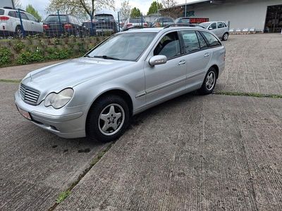 Mercedes C200