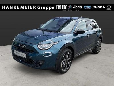 Neu Fiat 600 La Prima 101 PS (74 kW) 2025 Grün SUV
