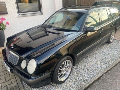 Mercedes E220