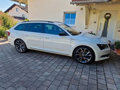 Gebraucht Skoda Superb SportLine 150 PS (110 kW) 2019 Weiß Kombi