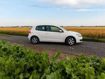 Gebraucht VW Golf VI Edition 80 PS (58 kW) 2008 Weiß Kleinwagen