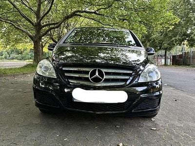 Mercedes B150