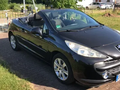 Gebraucht Peugeot 207 CC 120 PS (88 kW) 2009 Schwarz Cabrio