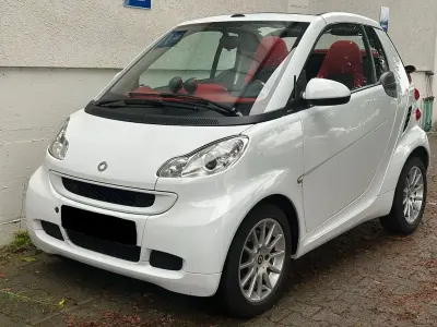 Gebraucht Smart ForTwo Cabrio 84 PS (61 kW) 2012 Weiß Cabrio