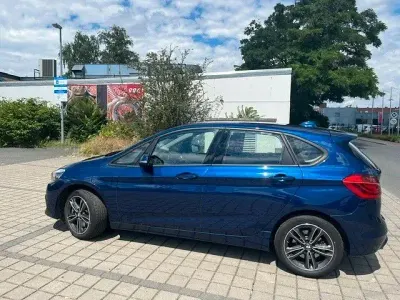 Gebraucht BMW 225 Active Tourer iPerformance 224 PS (164 kW) 2021 Blau Van / Kleinbus
