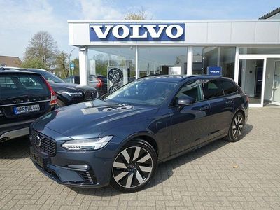 Usata Volvo V90 Plus 398 CV (292 kW) 2025 Blu Station wagon