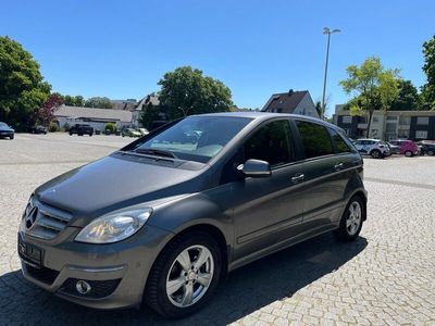 Mercedes B180