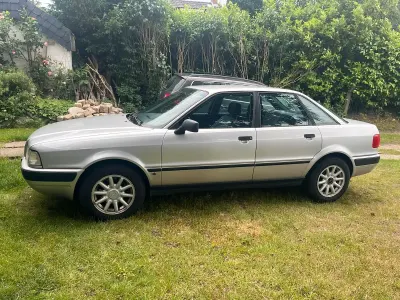 Gebraucht Audi 80 90 PS (66 kW) 1993 Silber Limousine