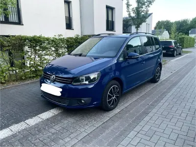 Gebraucht VW Touran 105 PS (77 kW) 2011 Blau Van / Kleinbus