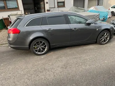 Gebraucht Opel Insignia 260 PS (191 kW) 2009 Grau Kombi