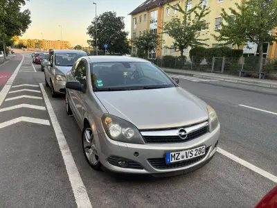 Gebraucht Opel Astra GTC Sport 116 PS (85 kW) 2007 Limousine