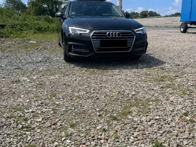 Gebraucht Audi A4 S-Line 150 PS (110 kW) 2018 Schwarz Kombi