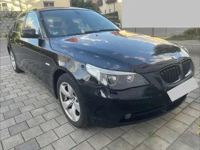 Gebraucht BMW 523 177 PS (130 kW) 2006 Schwarz Limousine