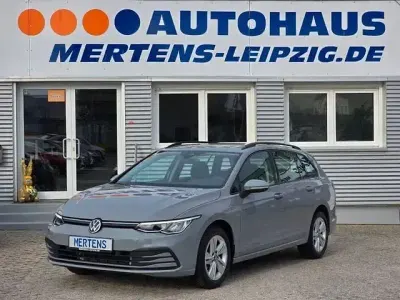 Gebraucht VW Golf VII Life 131 PS (96 kW) 2020 Andere Kombi