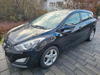Schwarz Gebraucht 2014 Hyundai i30 Edition Limousine | 6.700 € (Fairer Preis)