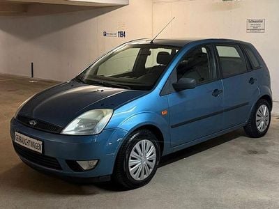 Gebraucht Ford Fiesta Trend 80 PS (58 kW) 2003 Blau Kleinwagen