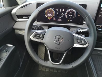 Nouă VW T-Roc Life 190 CP (139 kW) 2026 Gri SUV