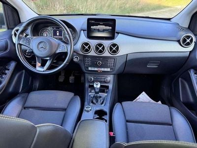 Mercedes B200