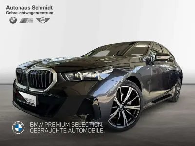 Gebraucht BMW 540 M Sport 286 PS (210 kW) 2024 Sophistograu brillanteffekt Limousine