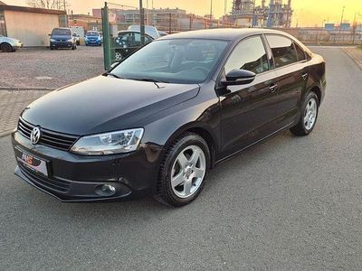 Gebraucht VW Jetta Trendline 105 PS (77 kW) 2011 Schwarz Limousine