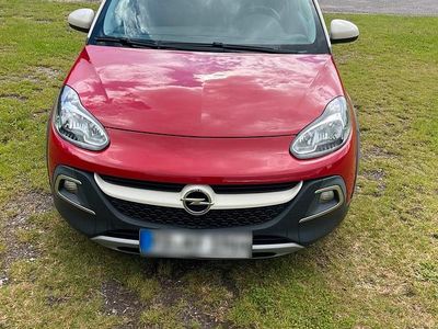 Begagnad Opel Adam Rocks 150 HK (110 kW) 2016 Röd Halvkombi