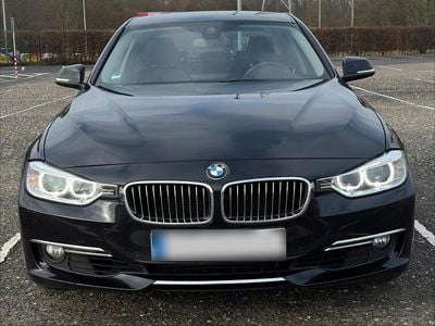 Begagnad BMW 328 Luxury Line 245 HK (180 kW) 2012 Svart Sedan
