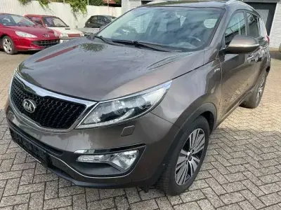 Gebraucht Kia Sportage Spirit 136 PS (100 kW) 2015 (d5u) sandbeige met. SUV