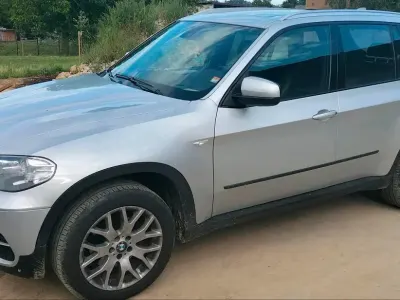 Gebraucht BMW X5 250 PS (183 kW) 2013 Silber SUV