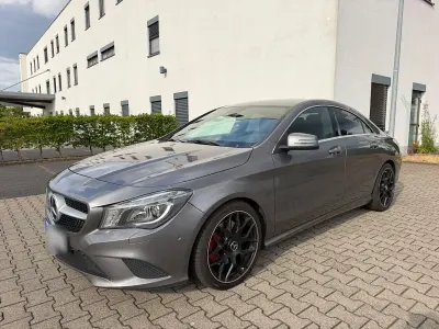 Gebraucht Mercedes CLA250 211 PS (155 kW) 2015 Grau Coupé