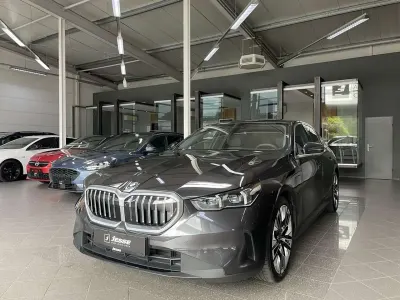 Brugt BMW 550e Sport Line 489 HK (359 kW) 2024 Grå Sedan