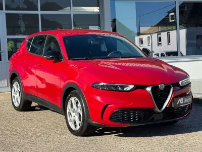 Gebraucht Alfa Romeo Tonale Super 131 PS (96 kW) 2023 Rot SUV