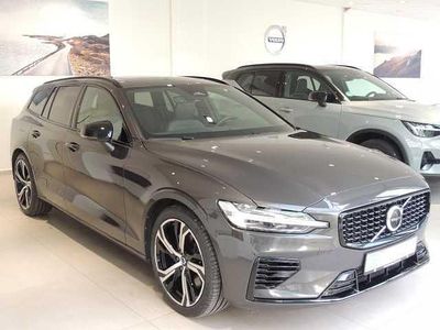 Grau Gebraucht 2022 Volvo V60 Plus Kombi | 36.750 € (Fairer Preis)
