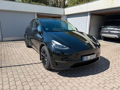 Second-hand Tesla Model Y 274 kW (373 CP) 2022 Negru SUV